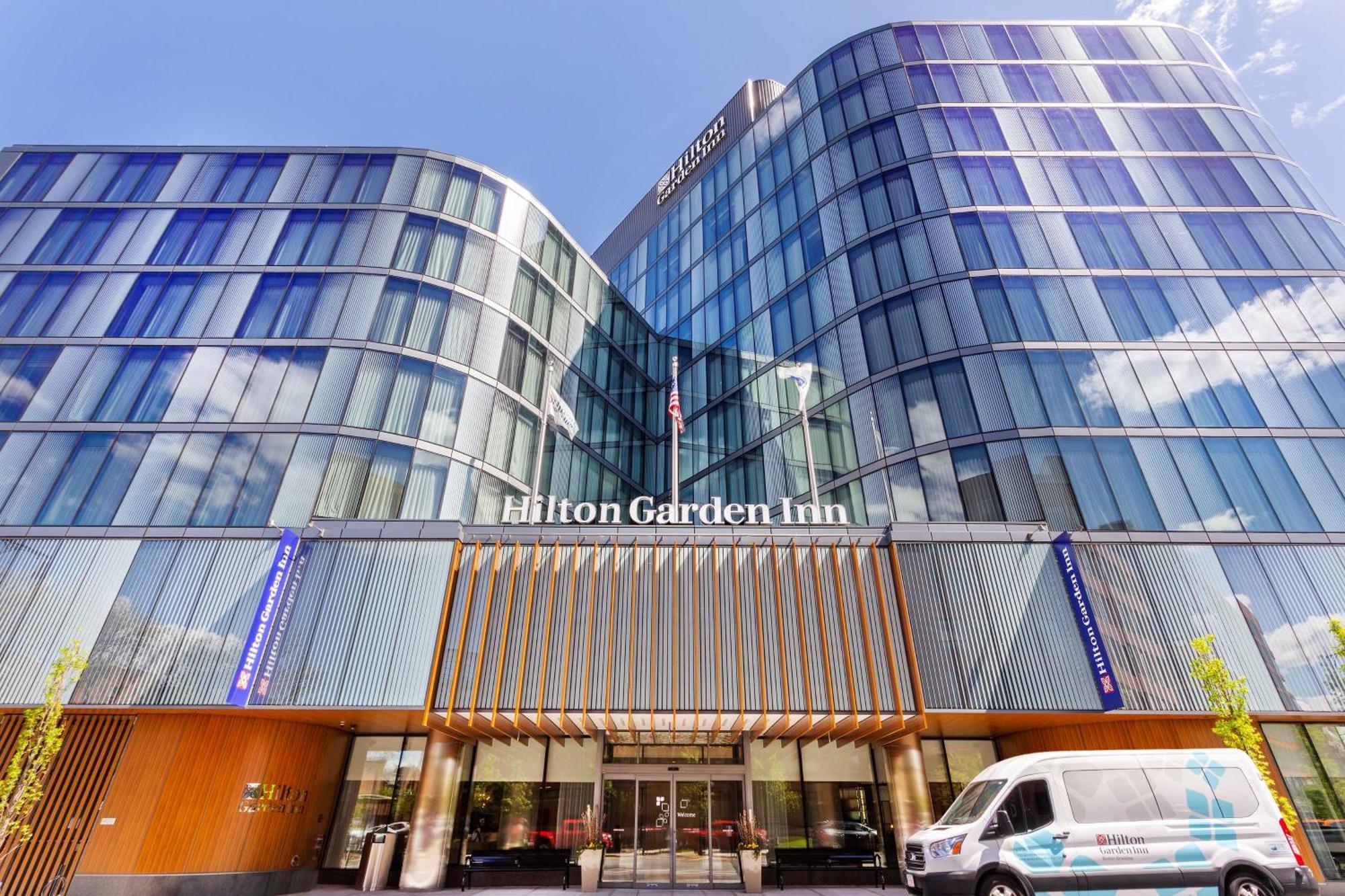 Hilton Garden Inn Boston Brookline, Ma Exteriör bild